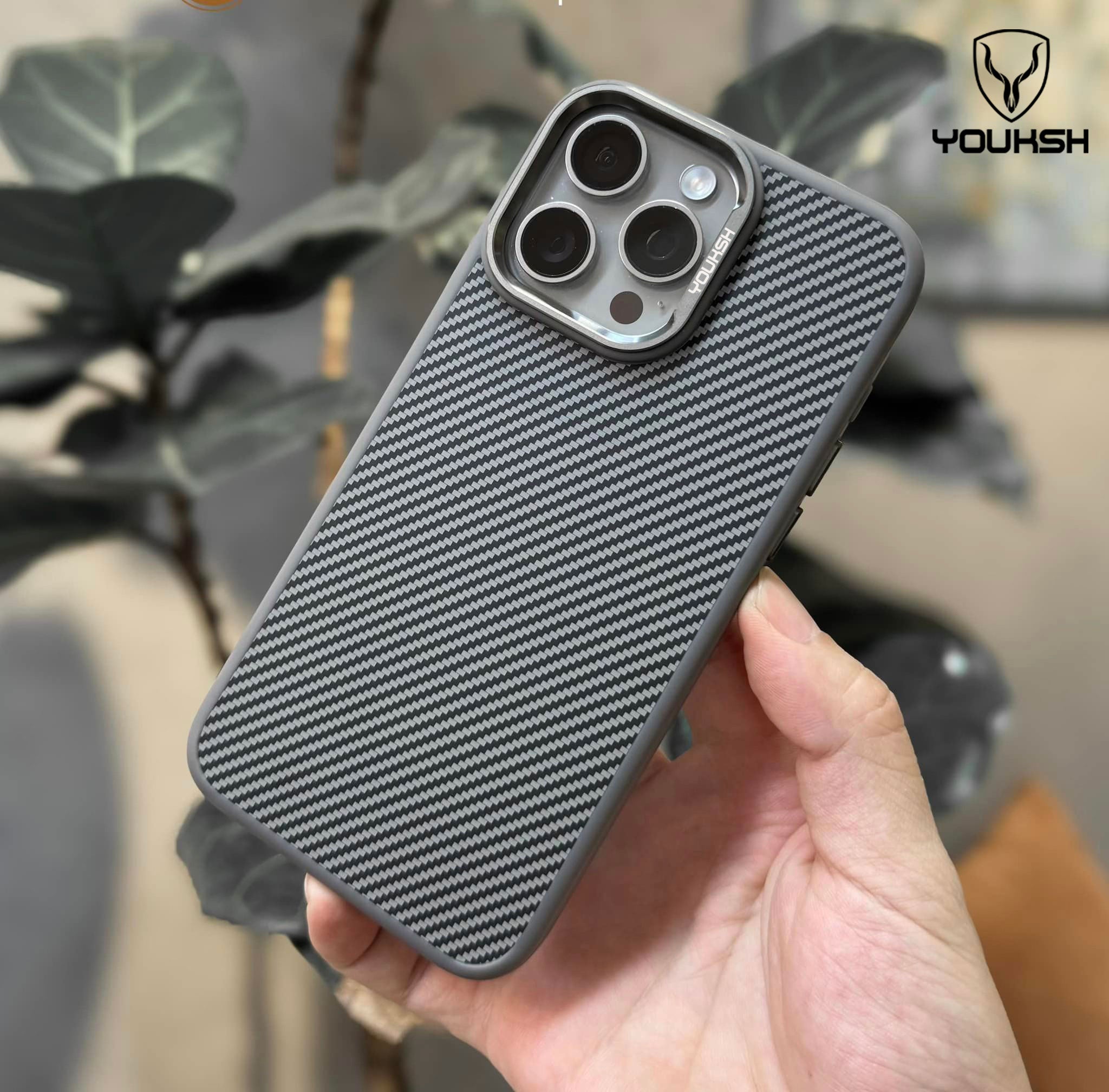 High-Quality Apple iPhone 14 Pro Max Carbon Fiber Case - Lahore Mobile Case 3